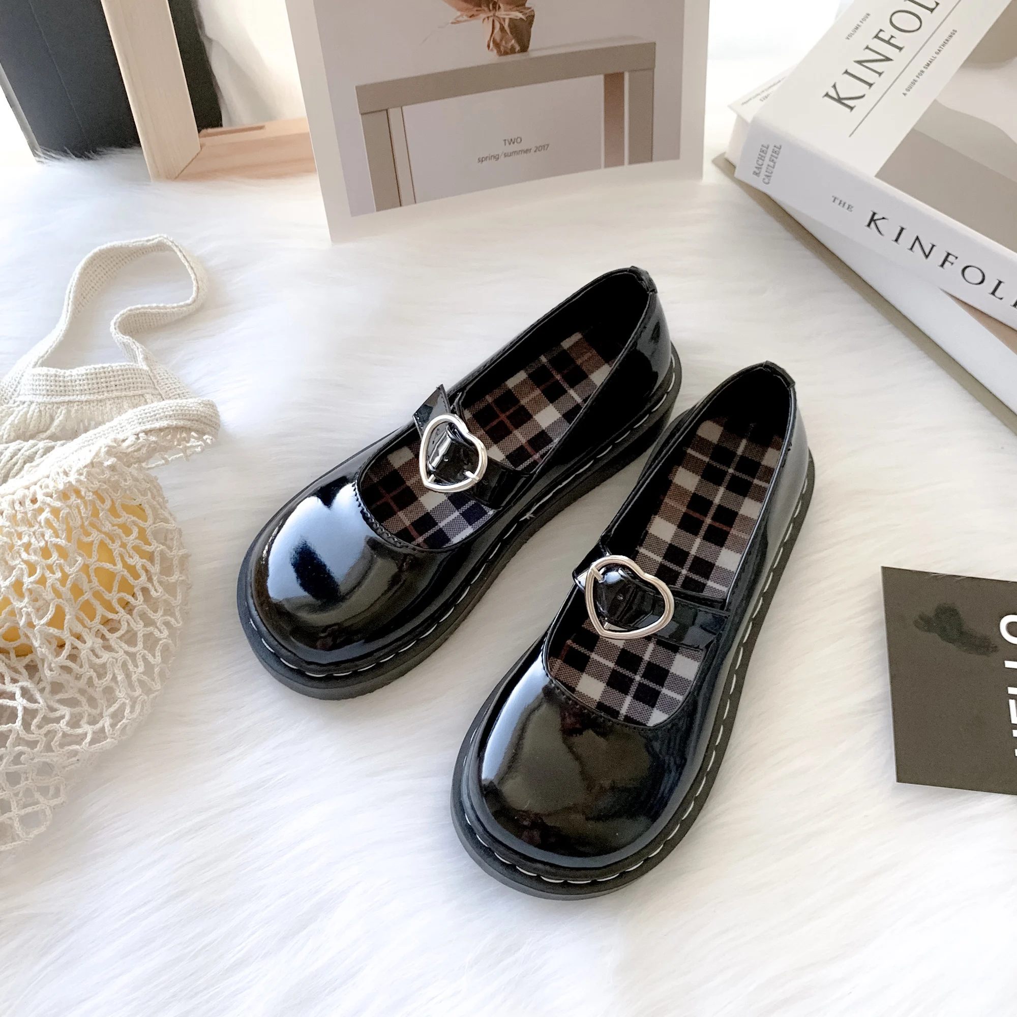 Small leather shoes female Korean version wild retro 2020 spring soft girl cute jk uniform trend | Обувь
