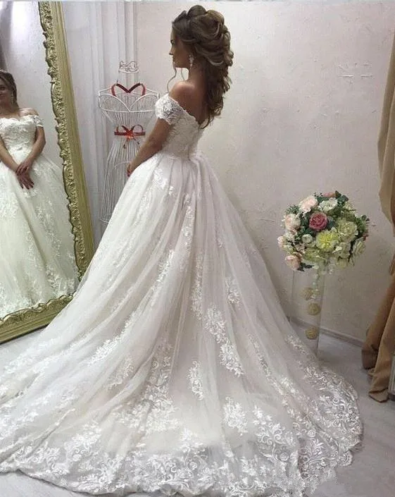 new-arrival-luxurious-ball-gown-wedding-dresses-off-shoulder-cap-sleeves-lace-appliques-sweep-train-plus-size-bridal-gowns (1)_副本