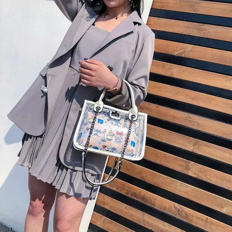 

A New Type of Female Bauble Linger Chain Bag Small Jelly Bag with One Shoulder Oblique Crossing Portable Beach Transparency