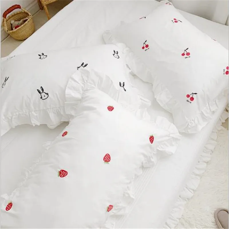 

1 Pcs White Pillowcase Bedding Cotton Solid Ruffle Pillow Sham Princess European Pillow Cover Protector 48*74cm