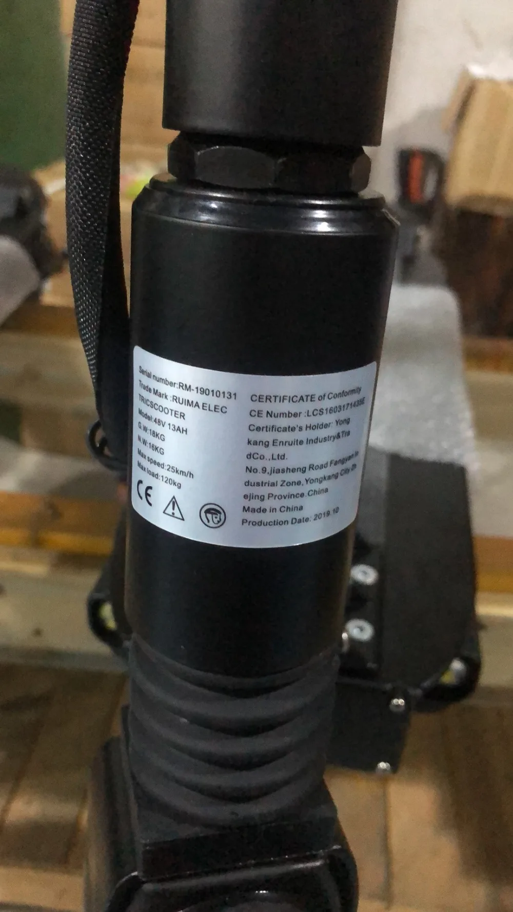 Sale RUIMA mini 4 pro 2019 waterproof version  battery and 48v 13AH and 16ah LG  battery BLDC HUB electric scooter 3