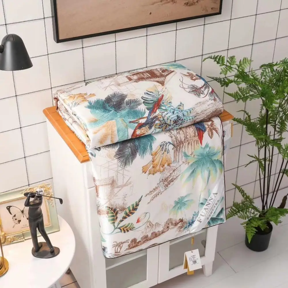 Summer silk quilts embroidery painting patchwork quilts bedding throw blanket 200*230cm high quality comforter 1.6kgs bed covers