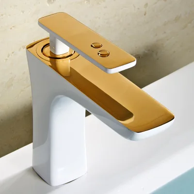 12393943842_590203576