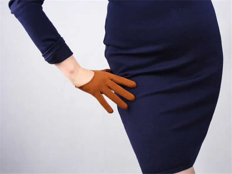 Модные из искусственной кожи перчатки 2019 новый 13 см короткие Стиль Для женщин перчатки Синтетическая кожа Лакированная кожа подкладки