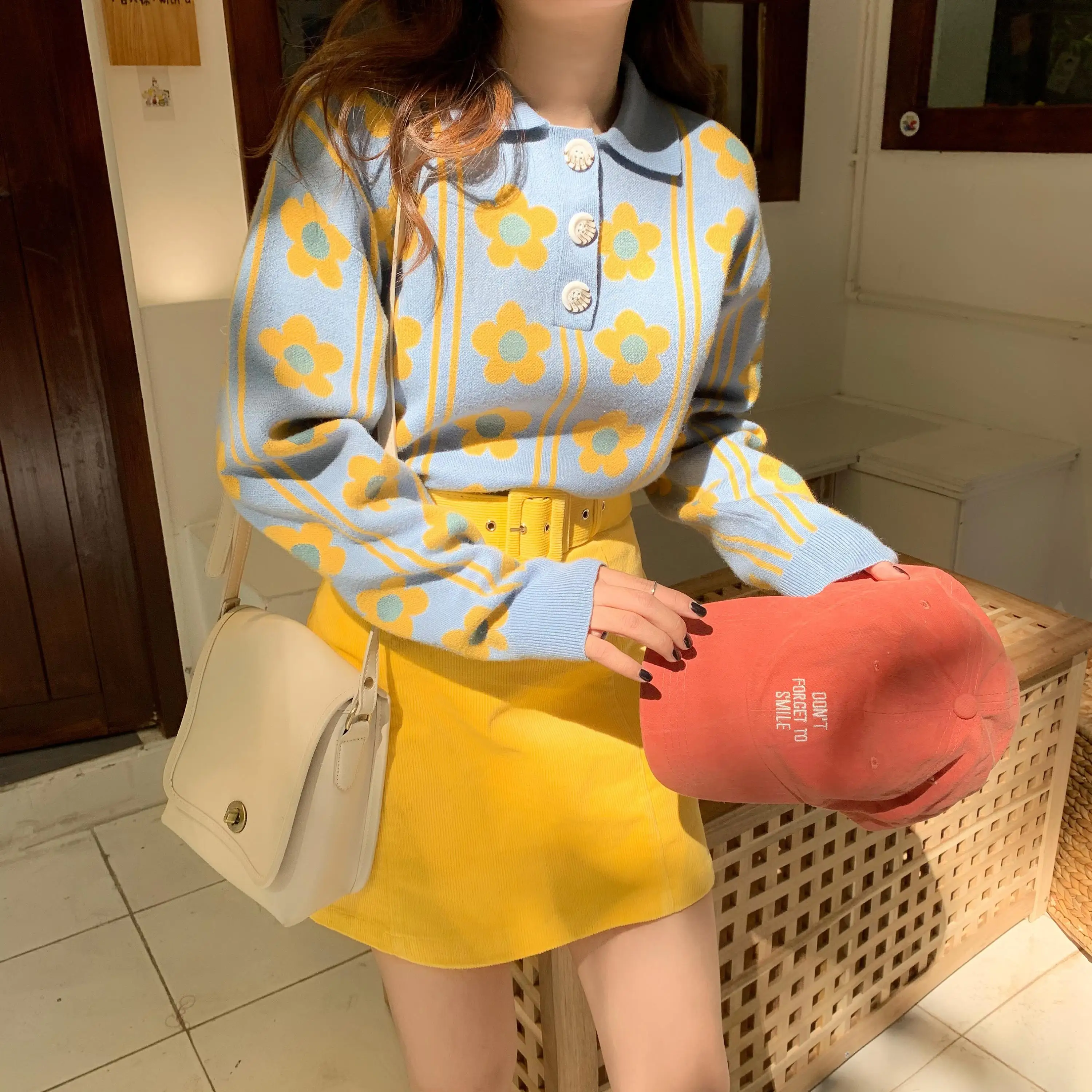 Зимний комплект из 2 предметов с юбкой, женский свитер с цветами+ мини юбка с поясом, повседневный Модный корейский милый комплект из 2 предметов