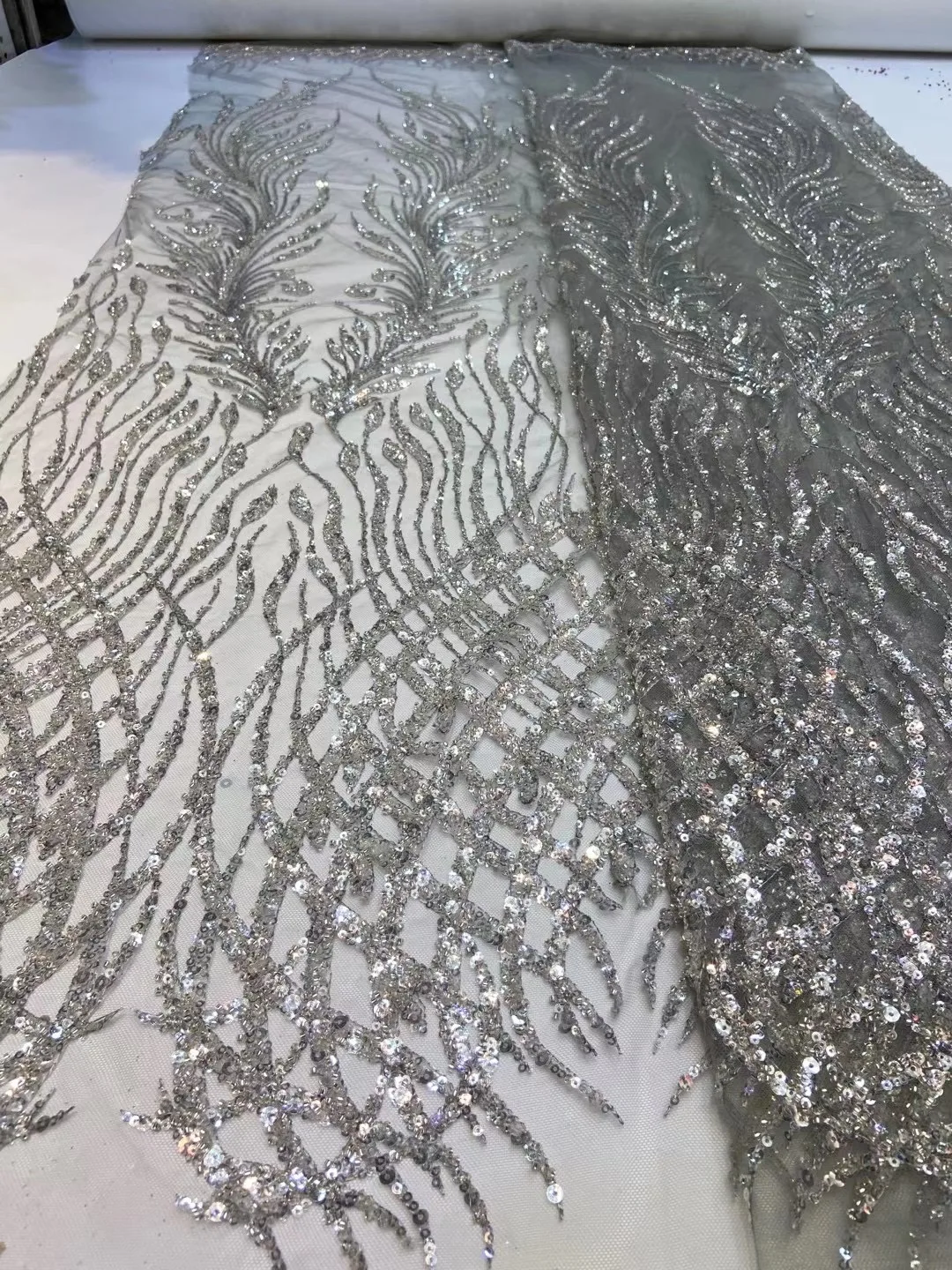 

(5 ярдов/шт.) Высококачественная вышитая французская сетчатая кружевная серая африканская Тюль кружевная ткань с блестками и бусинами вышивка FXZ051