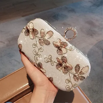 

19x14CM 2020 New Exquisite Embroidery Flower Bag Dinner Bag Women Messenger Bags Chain Bag a5561