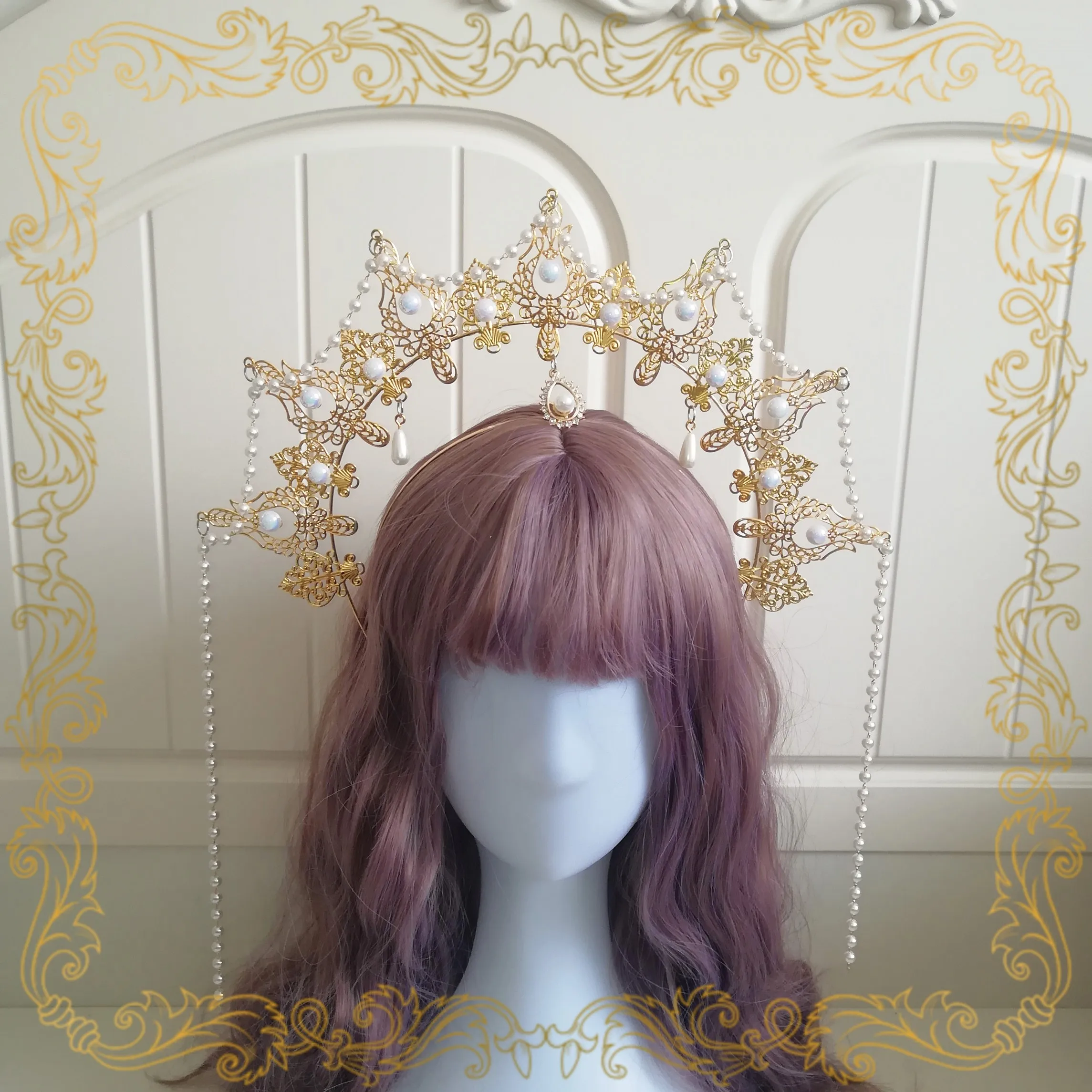 

Hand-Made Lolita Notre Dame Aura Aperture Notre Dame Crown Headdress Props Gorgeous Pearl Chain