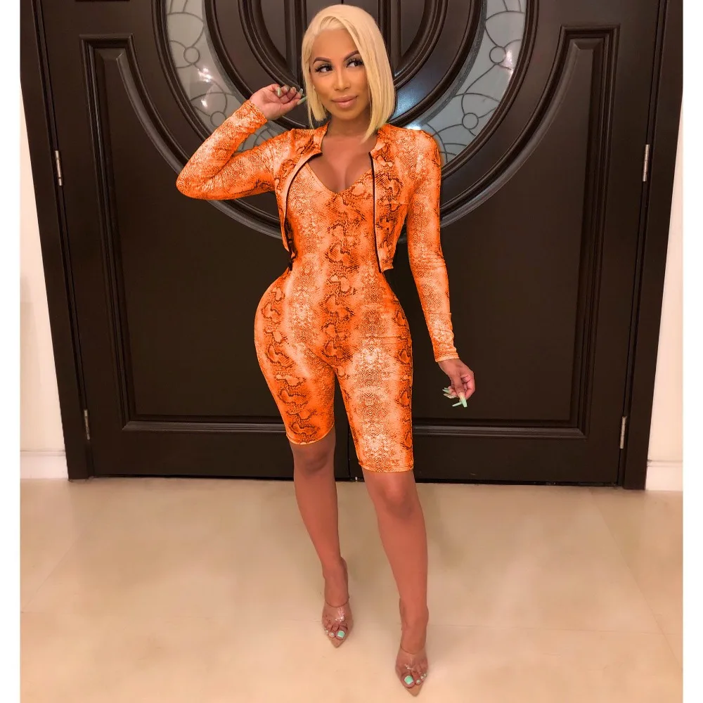 11450449153_1416585202