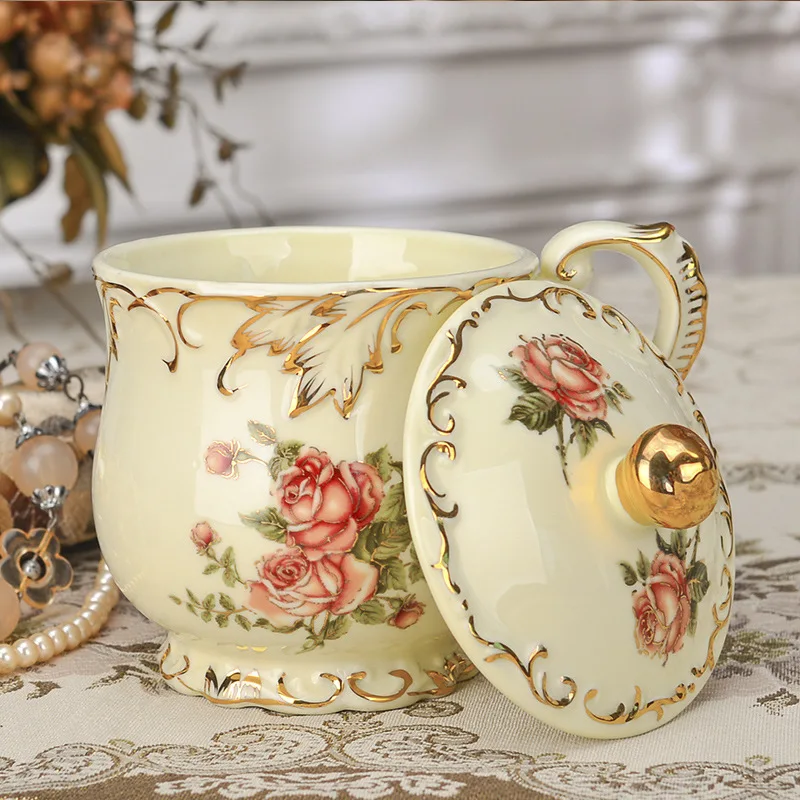 Style B mug Европейская фарфоровая чайная чашка цвета слоновой кости и блюдце, 250 мл, высококачественная керамическая кофейная чашка, розовая красная чайная чашка, набор, посуда для напитков, хороший подарок - Цвет: Style B mug