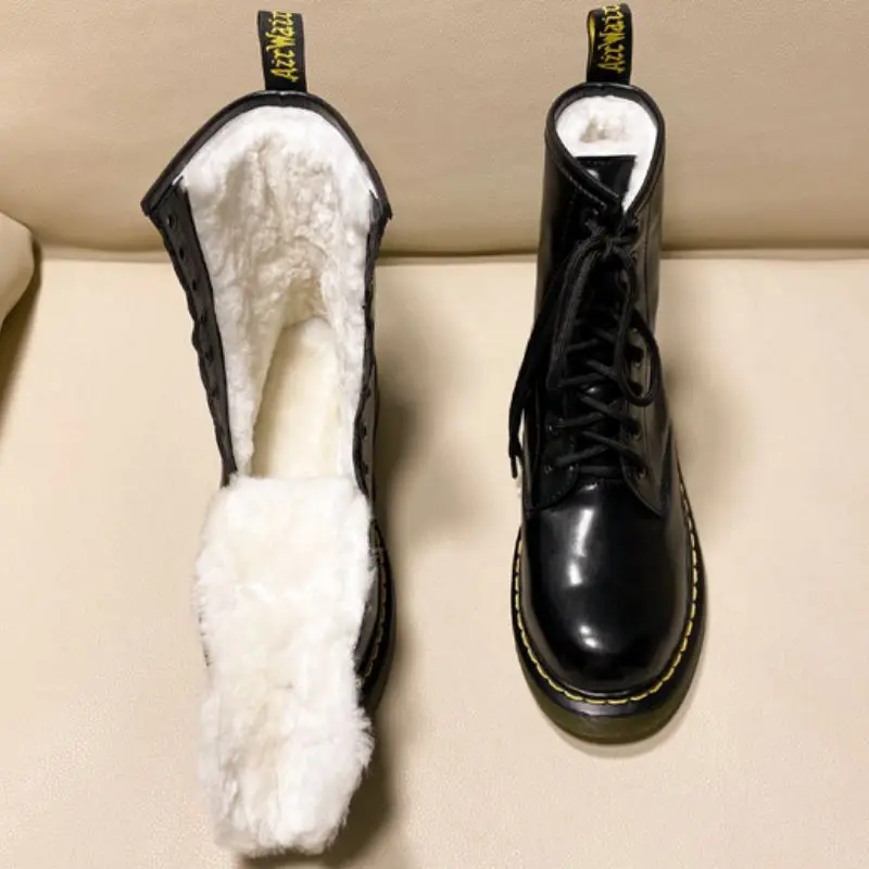 Новые женские зимние ботильоны; Ботинки martin с мехом ягненка; теплая плюшевая обувь с перекрестными ремешками; женские ботинки из натуральной кожи с круглым носком