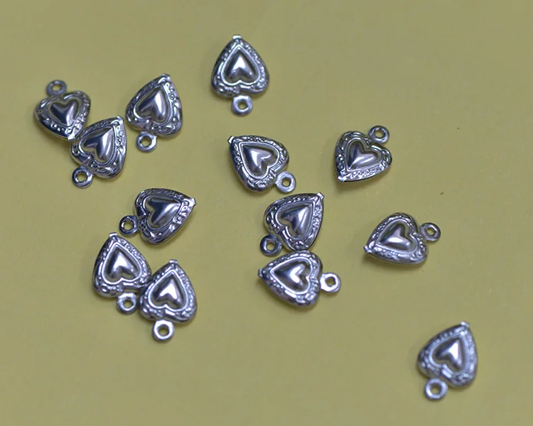 DIY ювелирные аксессуары из нержавеющей стали Форма персикового сердечка Маленькая подвеска «сделай сам» ювелирный материал ручной работы оптом