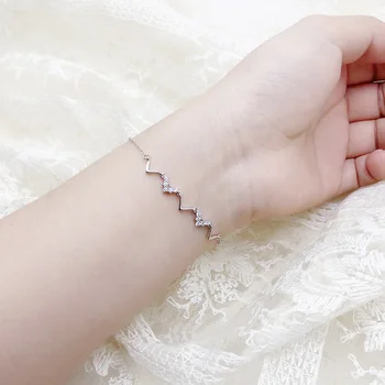 

New Fashion Jewelry Beautiful 925 Sterling Silver Bracelets Geometric V Simple Personality Sweet Bracelets