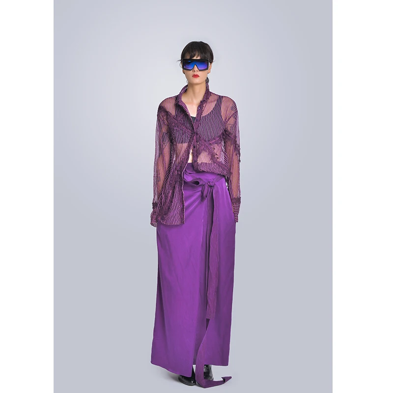 

MISHOW Milan Fashion Week Spring/Summer 2020 Female Two Piece Set Perspective Turn-down Collar Blouse Long Skirt Suit Look-9
