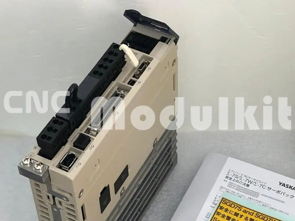 SGM7J YASKAWA SIGMA7 серводвигатель переменного тока с системой управления 400W SGM7J-04AFC6S& SGD7S-2R8A00A драйвер серводвигателя 1.27NM Модульный Набор cnc