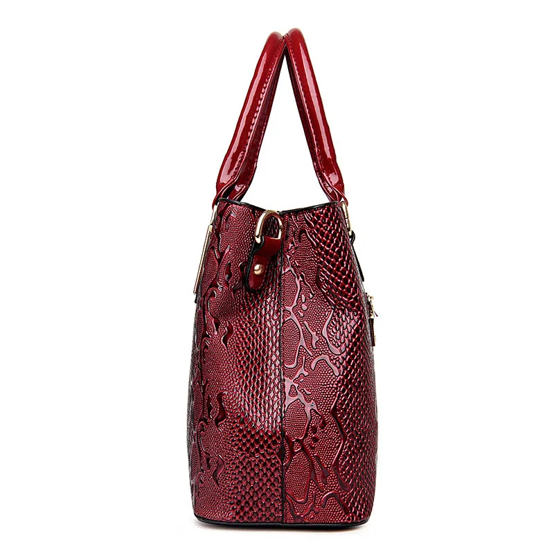 

2018 New Style WOMEN'S Bag Europe And America Fashion Snakeskin Print Handbag Versatile Elegant Motorcycle Bag Crossbody Bag