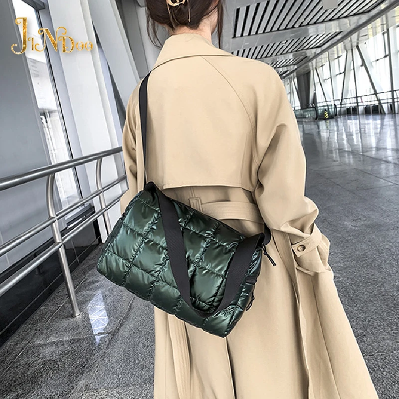 2021 New Winter Large Capacity Crossbody Bag for Women Waterproof  Nylon Tote Bags Lightweight Space Cotton Pillow Female Sac