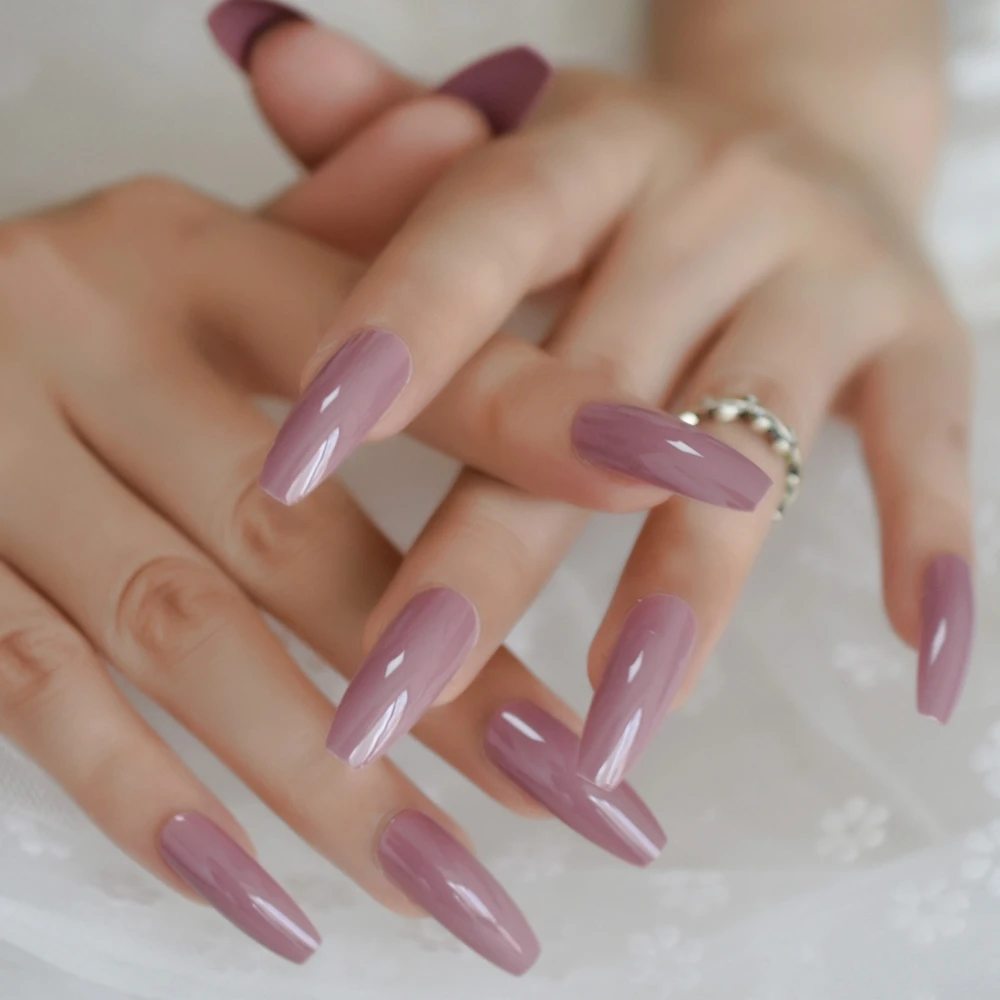 

Shiny PaleVioletRed Coffin False Nail Soild Color Salon Smooth Long Nail Tips DIY Shiny Daily Ballerina Nails