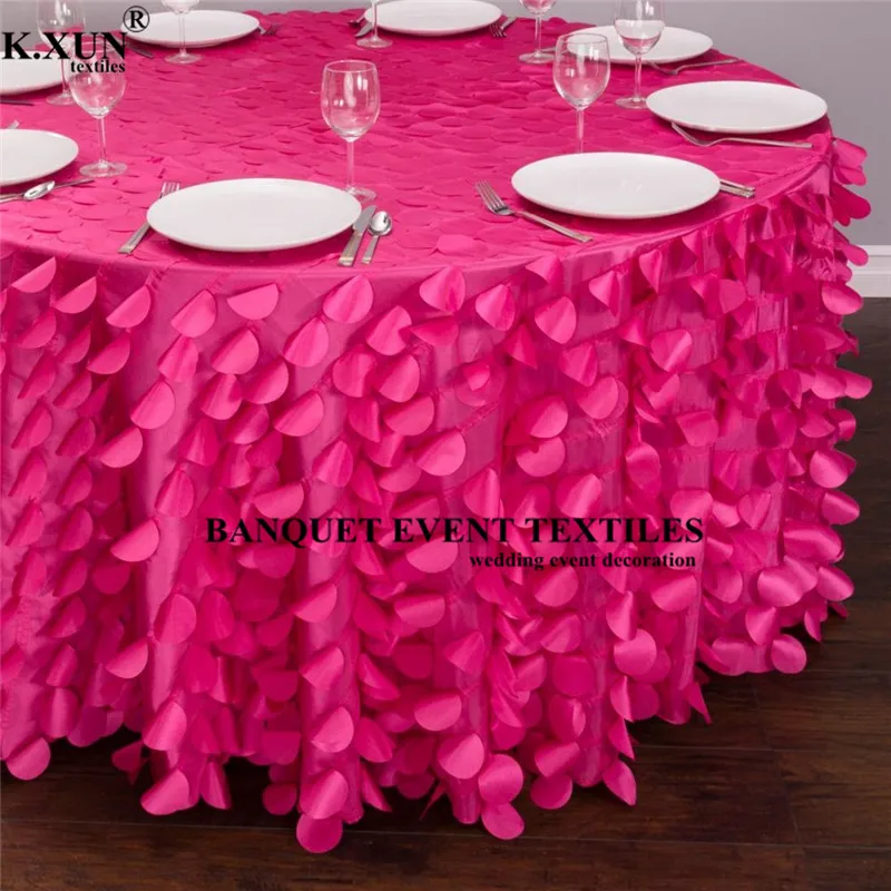 118RD-014187-118-in.-Round-Petal-Tablecloth-Fuchsia_main_1000x1000