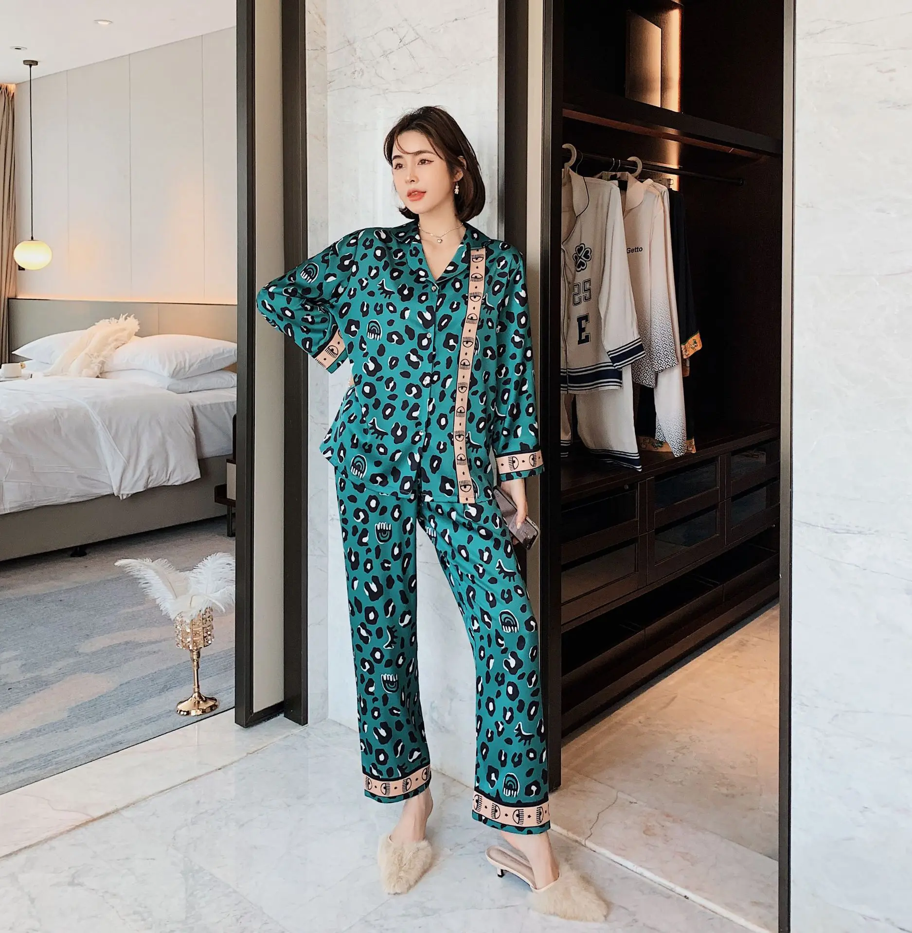 

Повседневная Ночная рубашка, весенний зеленый Женский комплект для сна, интимное белье, сексуальная леопардовая Домашняя одежда, 2 шт., Пижамный костюм