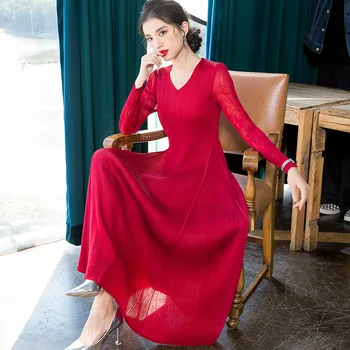 

Miyake pleated long sleeve large size dress spring 2020 new women's mid length loose lady bottoms fashion vestido elegant dress