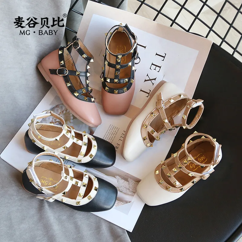 

Gladiator sandals Girls Sneakers Shoes 2019 spring Sandals rivet PU leather shoes black flats party toddler summer