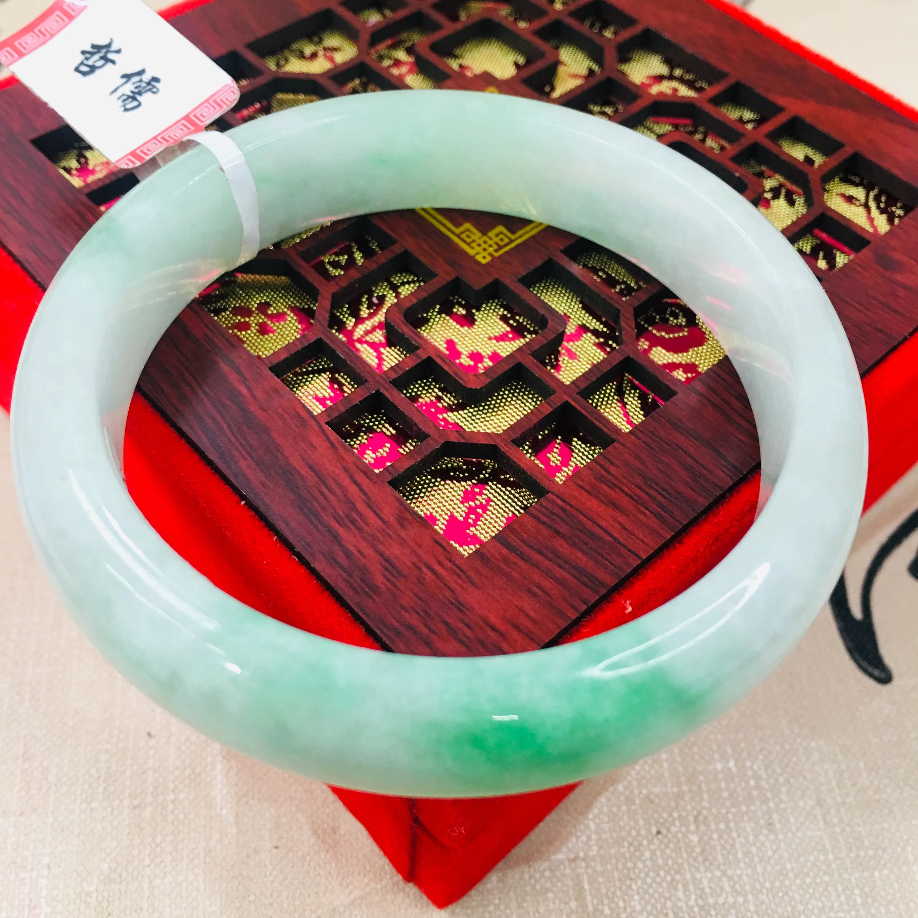 Zheru Pure natural Jadeite bracelet Natural light green+ two-color 54-62mm exquisite female princess jade bracelet Send certifi