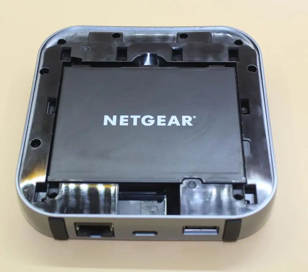 Разблокированный Мобильный маршрутизатор Netgear Nighthawk M1 MR1100 4GX Gigabit LTE 1 Гбит/с CAT 16 LTE расширенный беспроводной маршрутизатор