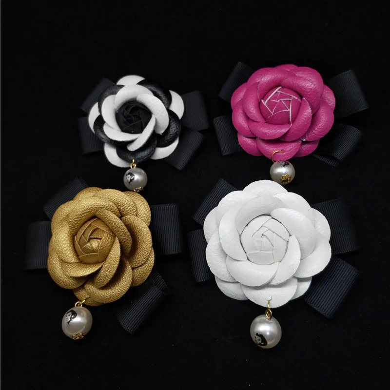 IN Stock Female All Match Charm Camellia Flower Brooch Quality Leather Black&White&Rose&Mix Cloth Bow Pearl Women Diy Brooches