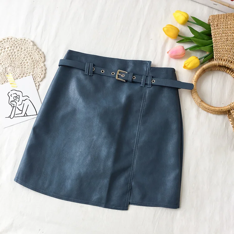 Navy Colorfaith Новинка Женская юбка из искусственной кожи осенне-зимняя Милая женская модная трапециевидная юбка с разрезом и поясом мини-юбка SK9806 - Цвет: Navy