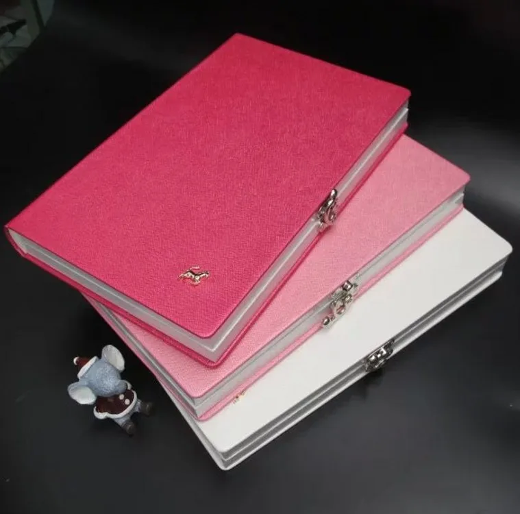 

New Style Manicure Swatches Pantone Book for Manicure Swatches Nail Polish Glue Demonstrator Version 160-Color Hide Substance Co