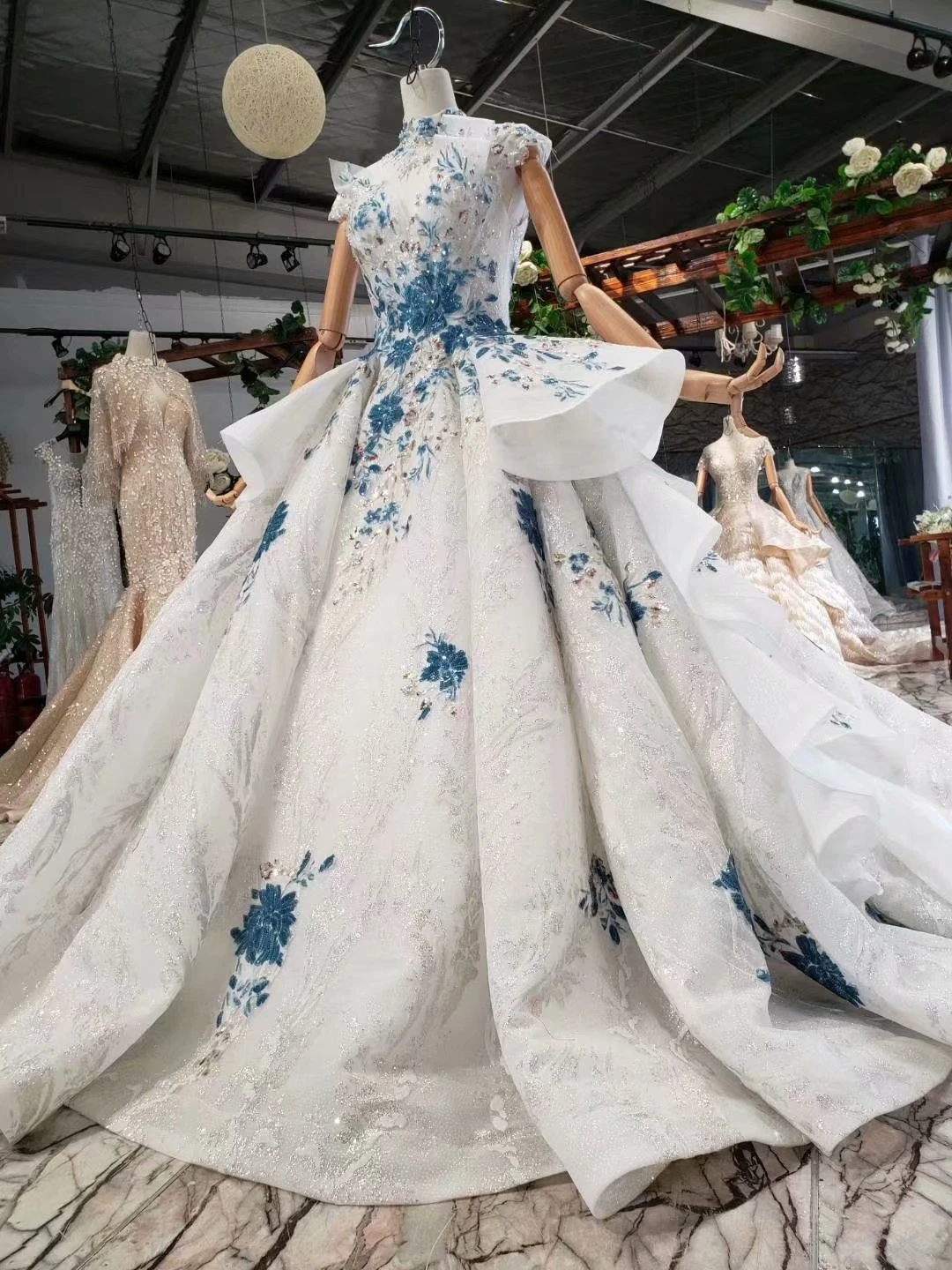BacklakeGirls сексуальные V шеи с открытыми плечами Свадебные платья с аппликацией с necklace ем Формальные королевские поезд Вечерние платья Robe Femme