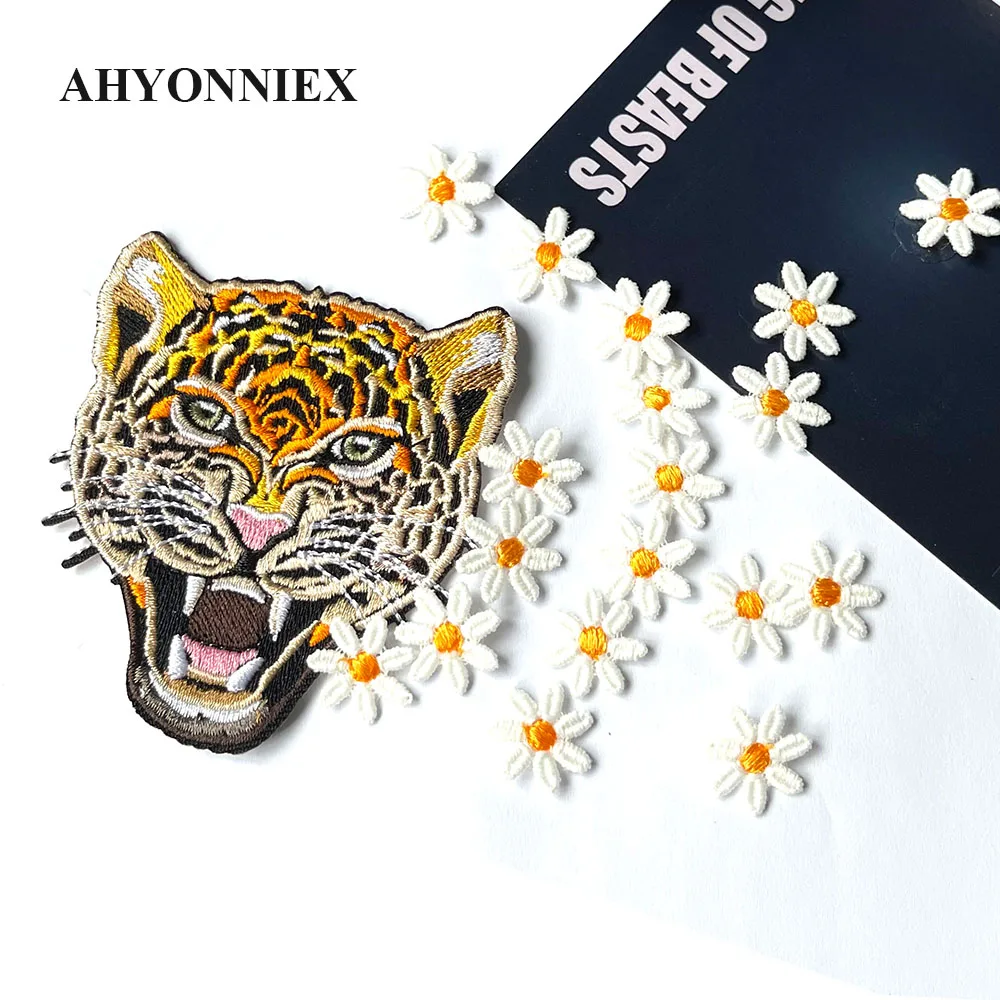 20pcs, 50pcs 미니 데이지 꽃 패치 의류에 대 한 패치에 수 놓은 바느질 Applique DIY 헤어 클립 스티커 옷에