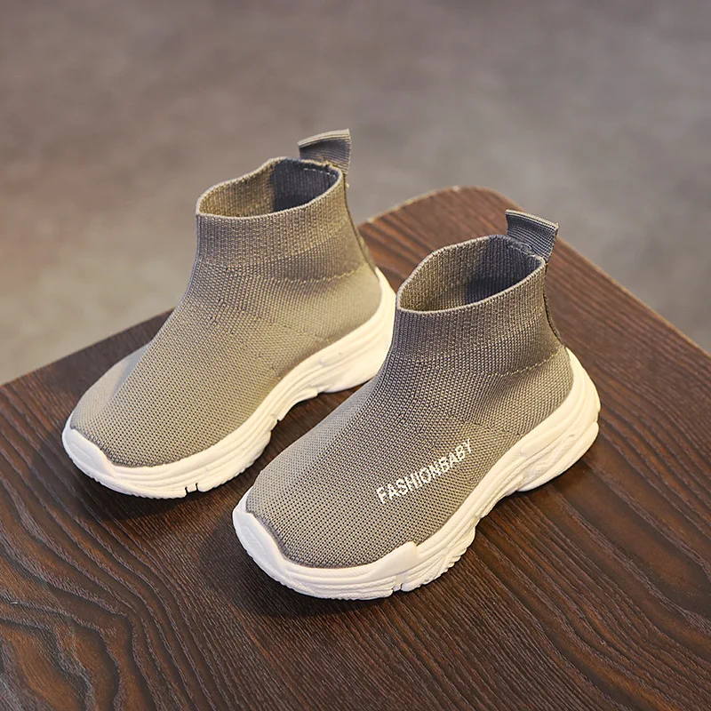 От 1 до 5 лет дышащие детские беговые туфли для мальчиков и девочек спортивная обувь нескользящая Мягкая Повседневная обувь для новорожденного - Цвет: Серый