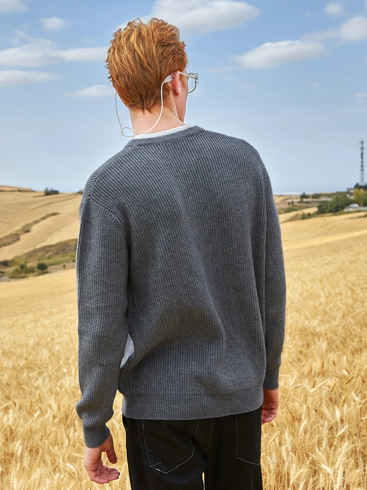 Пионерский лагерь мужской зимний свитер однотонный темно серый толстый