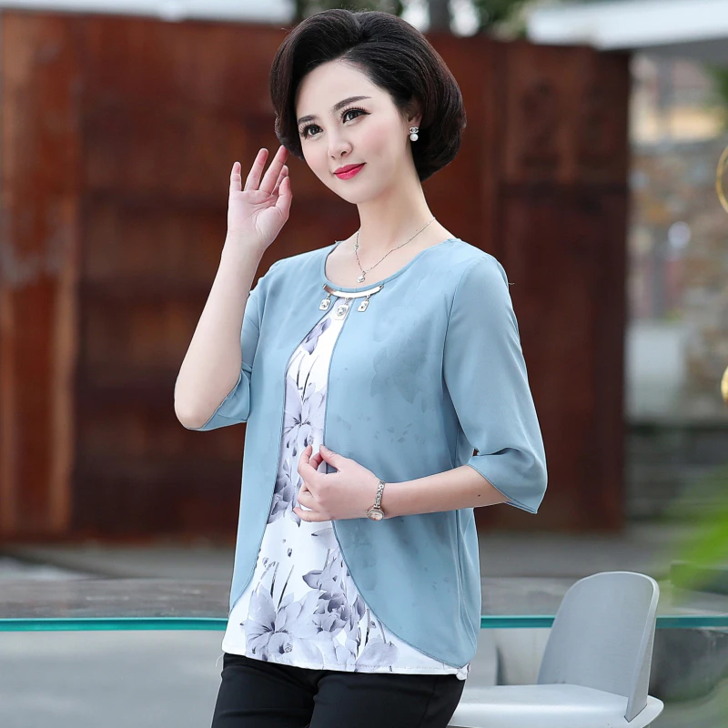 

Middle-aged Mothers' Summer Chiffon Blouse Fake Two Pieces for Elderly Women Aged 40-50 Half Sleeve Beading Shirt