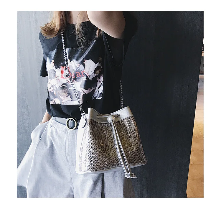 

2019 new fashion Korean woven bucket bag wooden beads with women's diagonal bag
