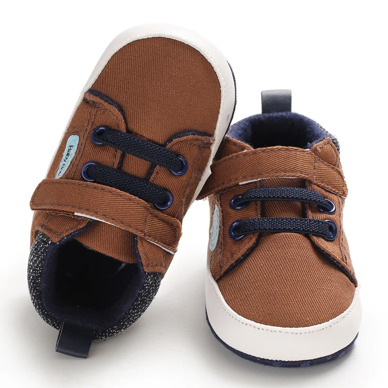 Для новорожденных из плотной ткани с буквенным принтом, для тех, кто только начинает ходить, красивые носки для мальчиков и для девочек на мягкой подошве обувь для малышей обувь для девочек