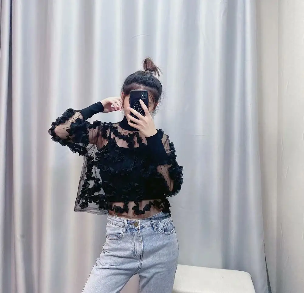 

New spring European and American style fashion long-sleeved Mesh three-dimensional plate flower embroidered blouses for women