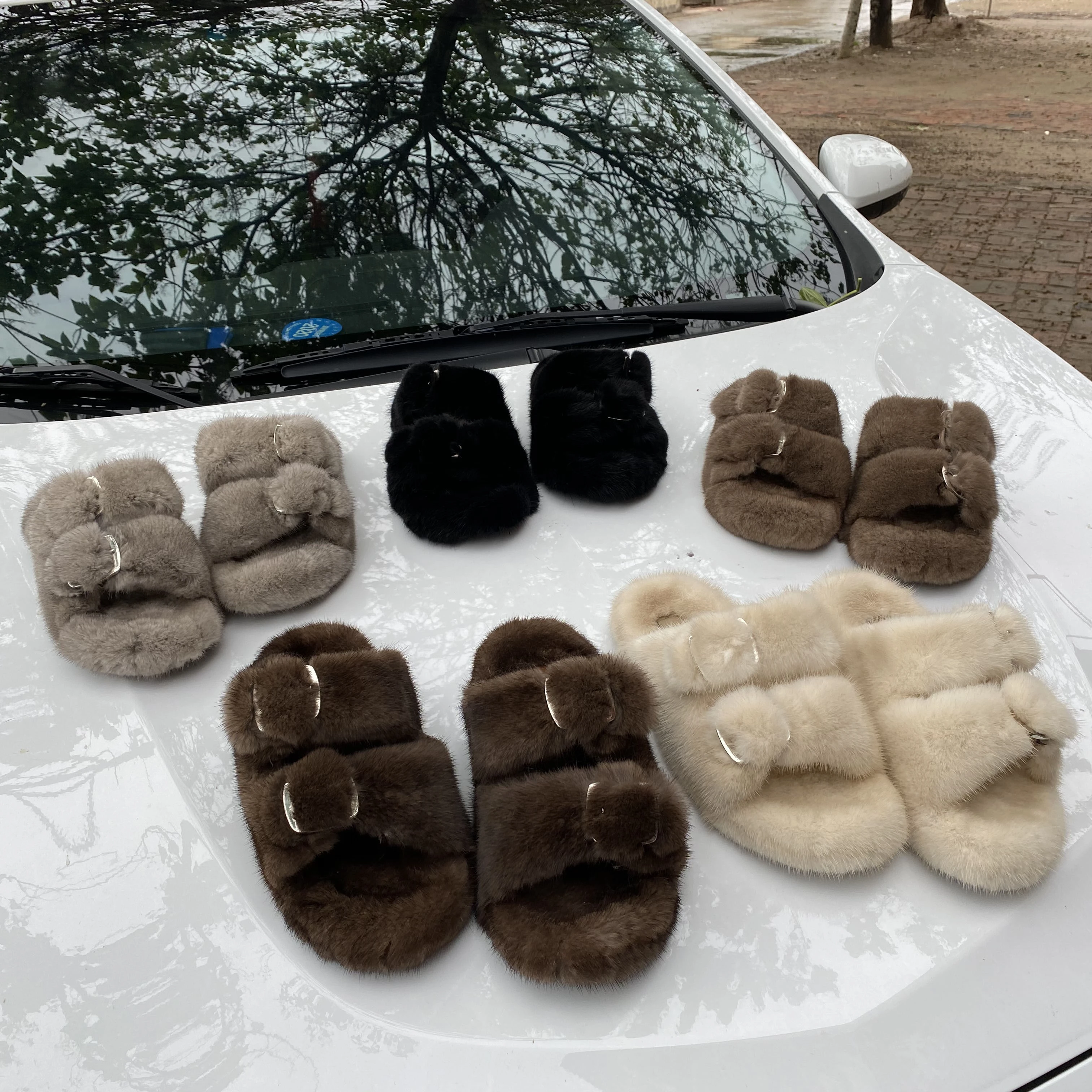 mink fur slides
