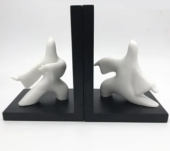 

Modern Fake book real books Book Stalls Resin Crafts Home Accessories Desk Bookshelf Ornaments Coffee Shop Hotel Decoration