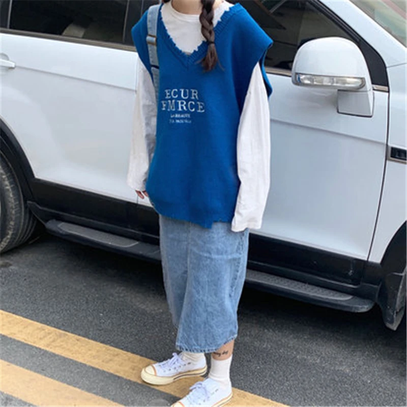 

Blue Letter Oversize Knit Vests Women Autumn Korean Style V-neck Loose Sweater Vests Female Fashion Csual Streetwear Waistcoats