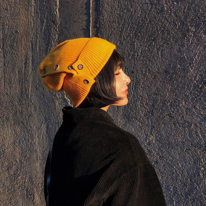

[EWQ] 2020 Autum Winter Hats Woman Solid Color Wool Hat Student Keep Warm Button Soft Knitting Hat Tide Winter 19C-a16-07-0