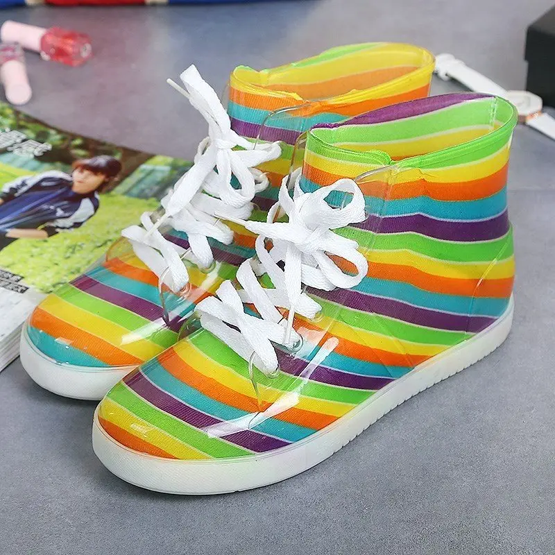 Многоразовые Нескользящие дождевики для подростков; водонепроницаемые туфли с высоким берцем; силиконовые Бахилы для обуви; уличные Чехлы для обуви - Цвет: Rainbow
