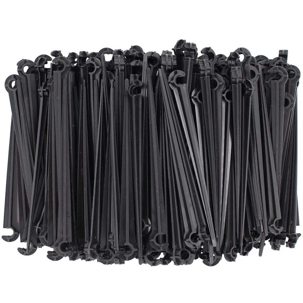 Drip Irrigation Stakes 50Pcs C- Shape Fixed Stems Holder Bracket for 4/7mm Drip Irrigation Pipe Inserting Ground