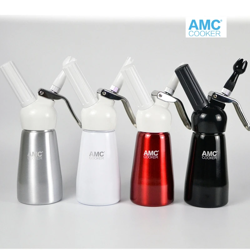 red 1pcs 250ml Высшее качество 500 мл Ручной Дозатор Для взбитых сливок, кремовый Виппер с насадки для украшения капельницы десертные мини десертные чашки - Цвет: red 1pcs 250ml