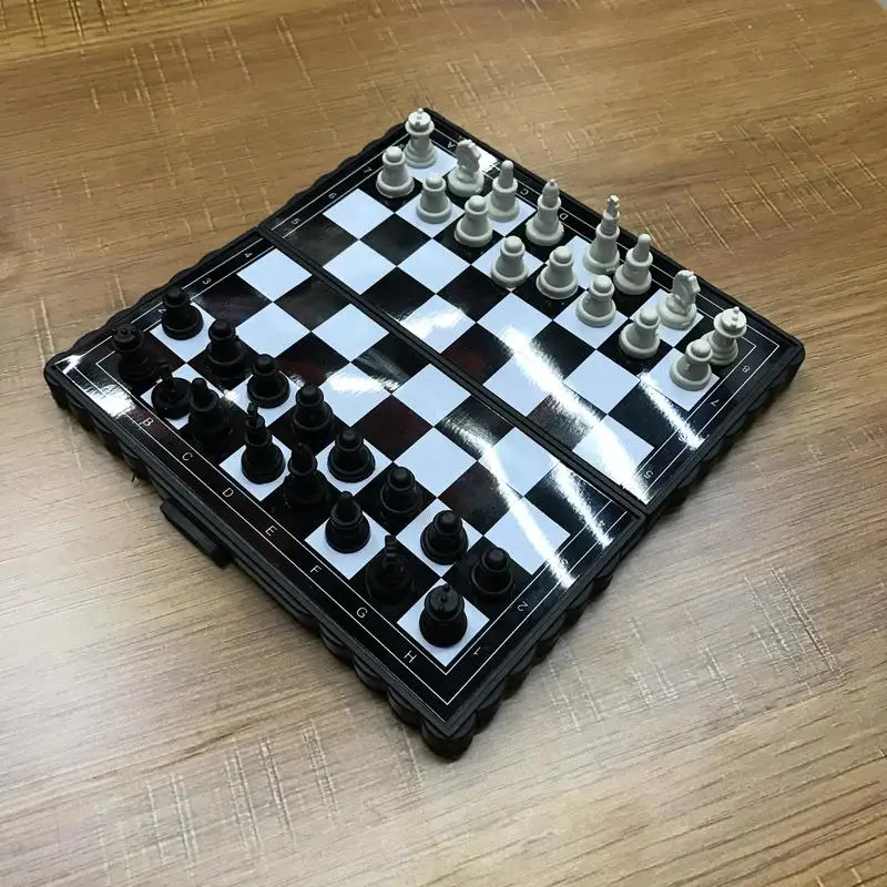 1 комплект мини шахматы складной магнитный пластик шахматная доска настольная игра портативный Малыш игрушка Sstudenr подарок Рождественский подарок
