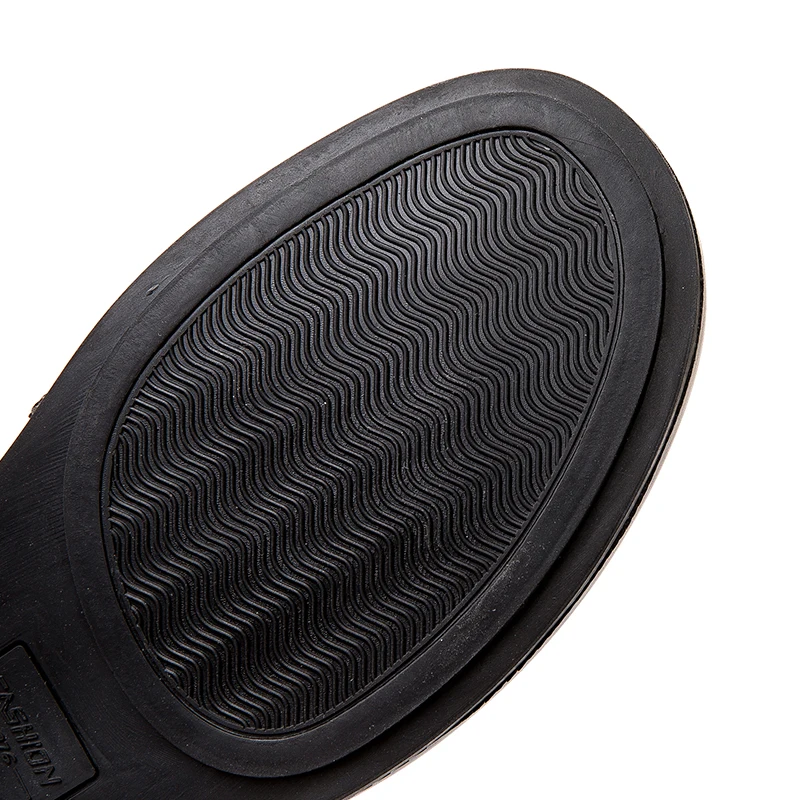 Men Sandals Leather Cowhide Summer Sandals Quality Beach Slippers Casual Outdoor Sneakers Male Slippers Big Size