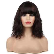 14 дюймов короткие волнистые синтетические парики темно-коричневый синтетические вьющиеся парики с воздушными челкой для Для женщин ежедневные вечерние Косплэй парика, устойчивая к высоким температурам волоконный