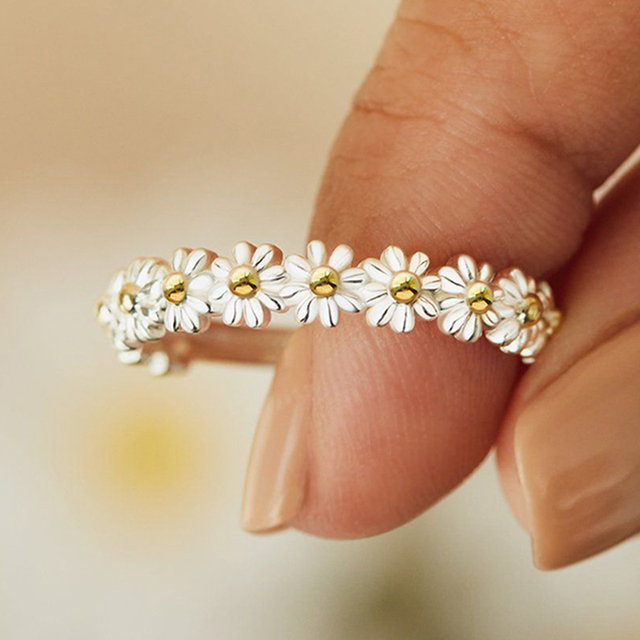 Elegant Daisy Flower Rings Couple Silver Color Adjustable Open Rings For Women Bride Engagement Wedding Ring Jewelry Gift
